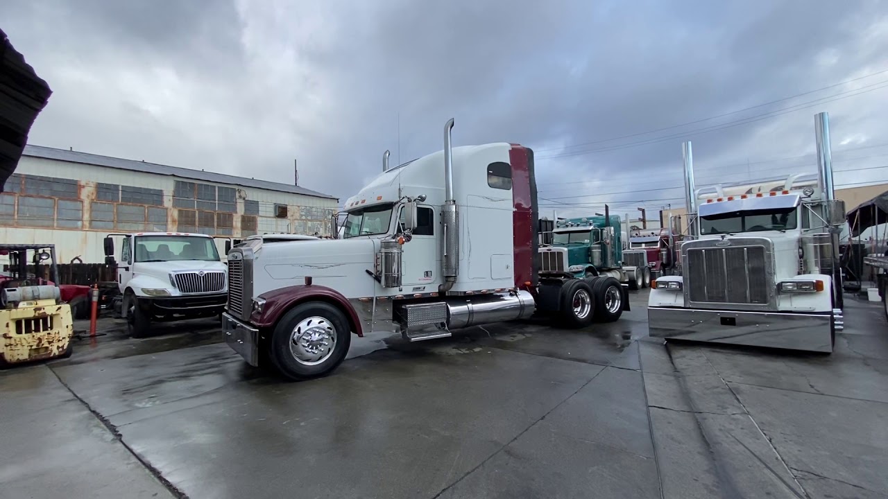 2001 Freightliner Classic XL