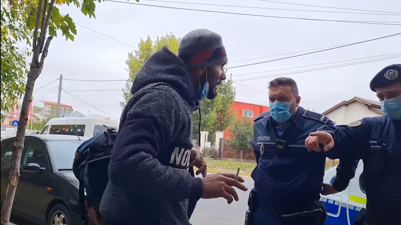 Am fugărit un recidivist care a aruncat sculele ! Atenție la uși !Poliția în acțiune !