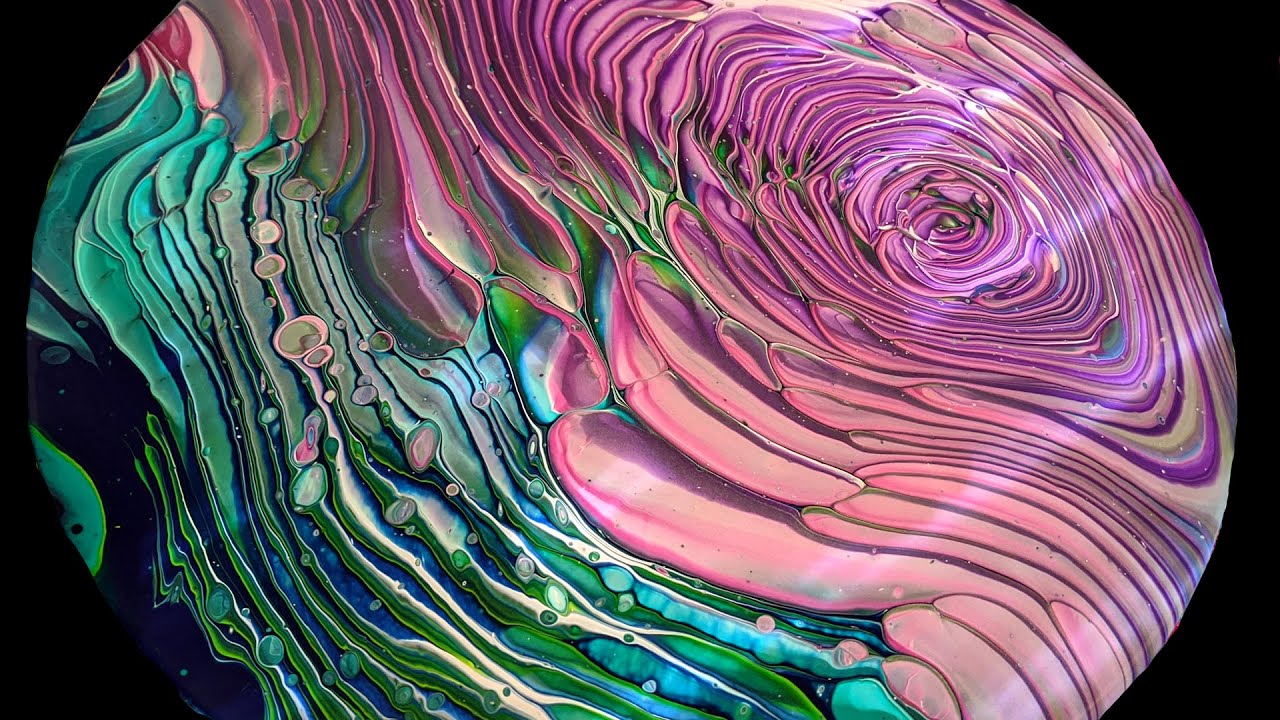 BEAUTIFUL Acrylic Pour on a Round Canvas! | Fluid Art | Fantasy Colors