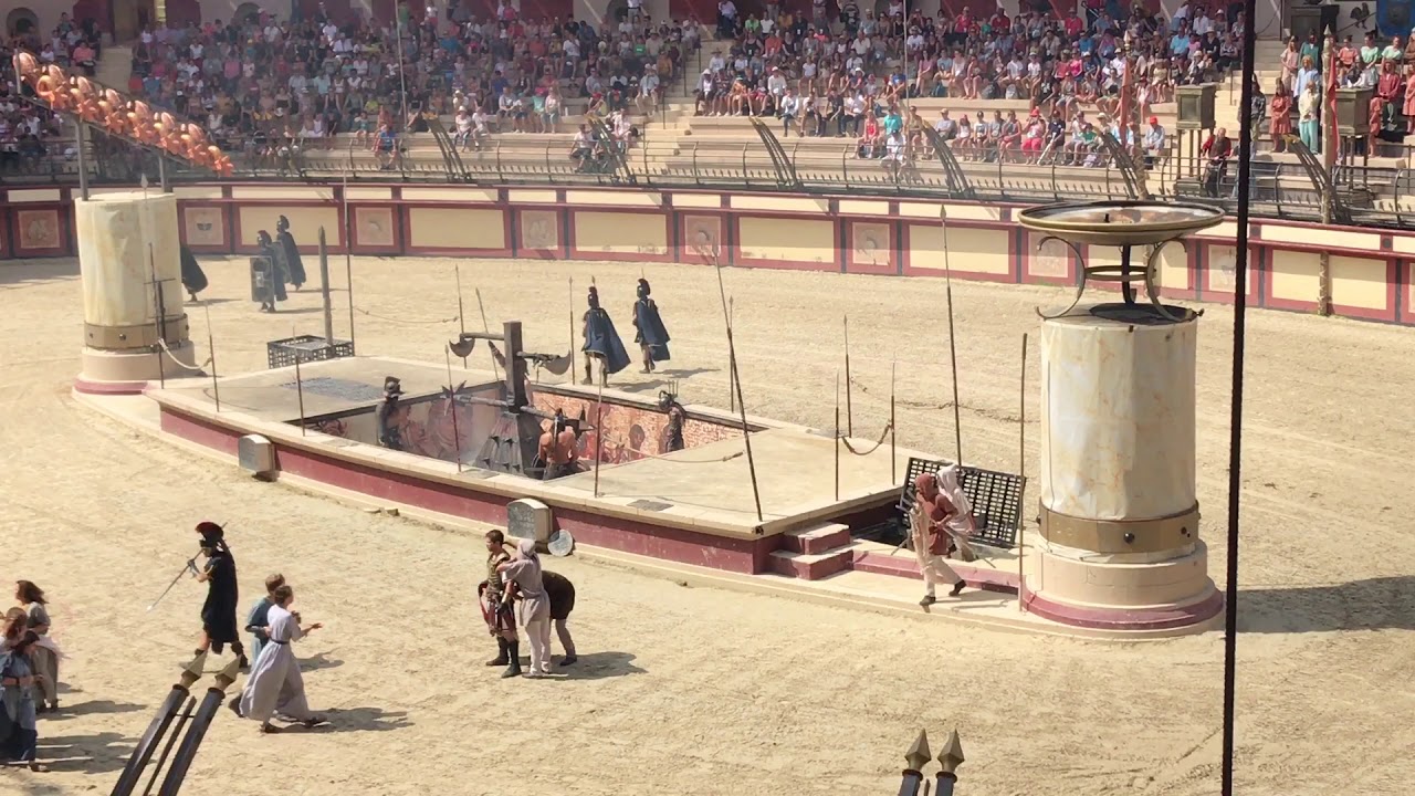 Summer 2017 France PUY DU FOU Le Signe Du Triomphe (full preference) 4K life