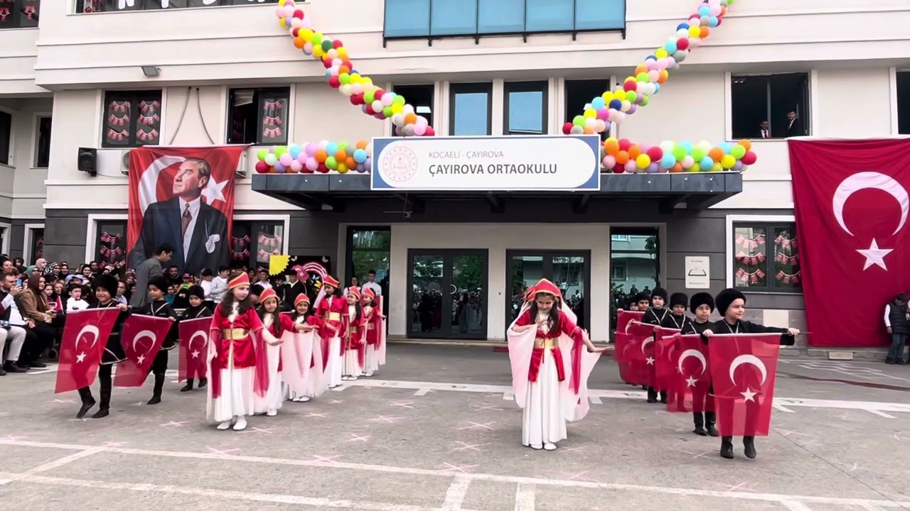 Hoş Gelişler Ola Mustafa Kemal Paşa 23 Nisan Gösterisi 1/A sınıfı