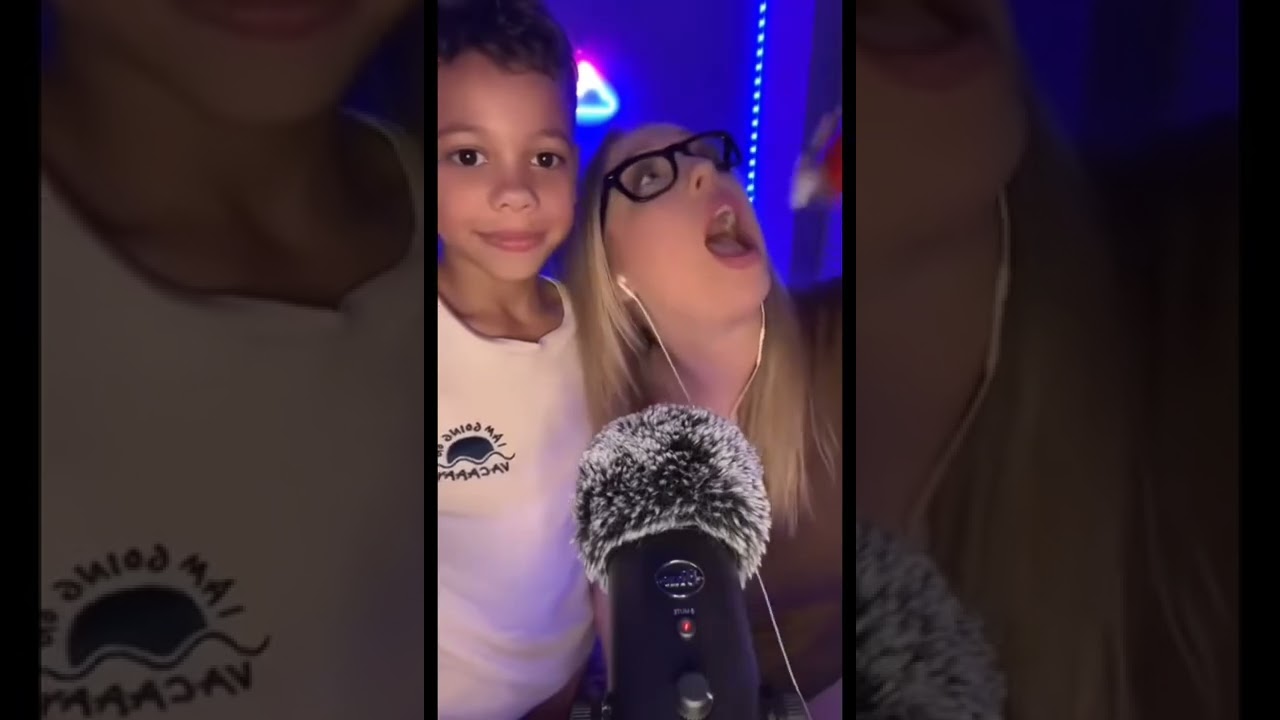 Kid scream at mic original meme