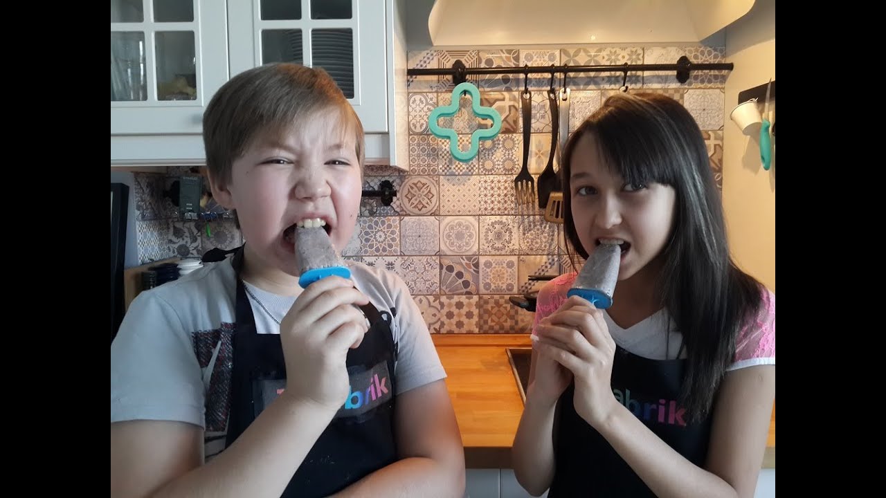 Готовим  мороженое из печенья Орео(oreo). Дети готовят еду сами без родителей. Cooking kids.