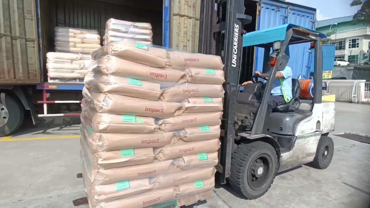 10 Ton Omg😱 | हेर्नुहोस Forklift ले यसरि गर्छ काम |Unloading 10 Ton Truck With Forklift ||