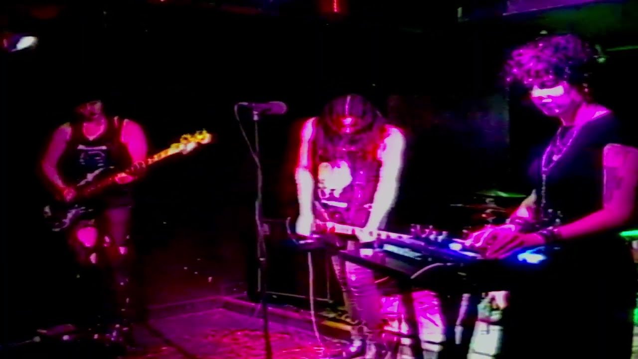 Mourning Service - Ghosts  (Live May 29 @ Shanghai Tunnel Bar)