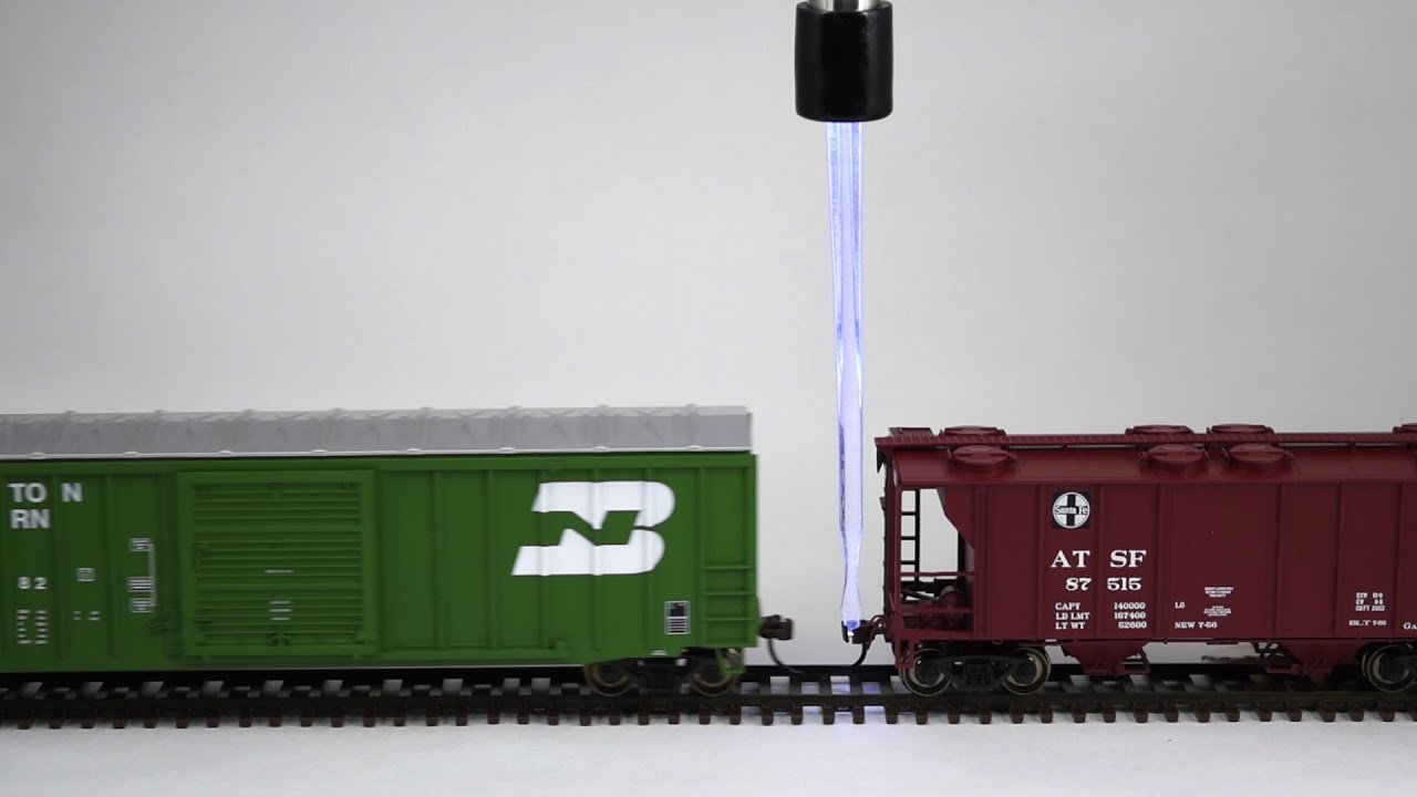 Micro-Mark UncoupleLITE Model Train Uncoupling Tool and Pinpoint Flashlight