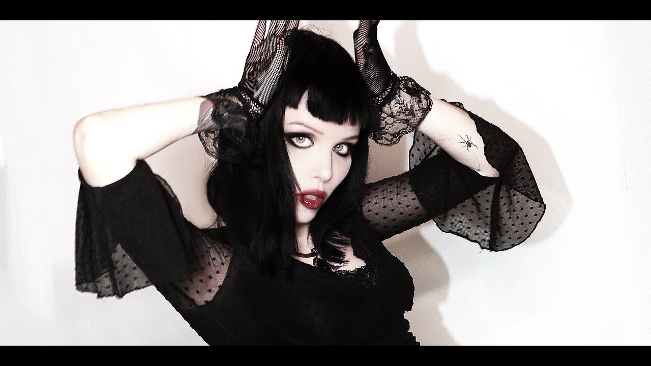 alice glass / djset / SOPHIE HEAV3N tribute show /