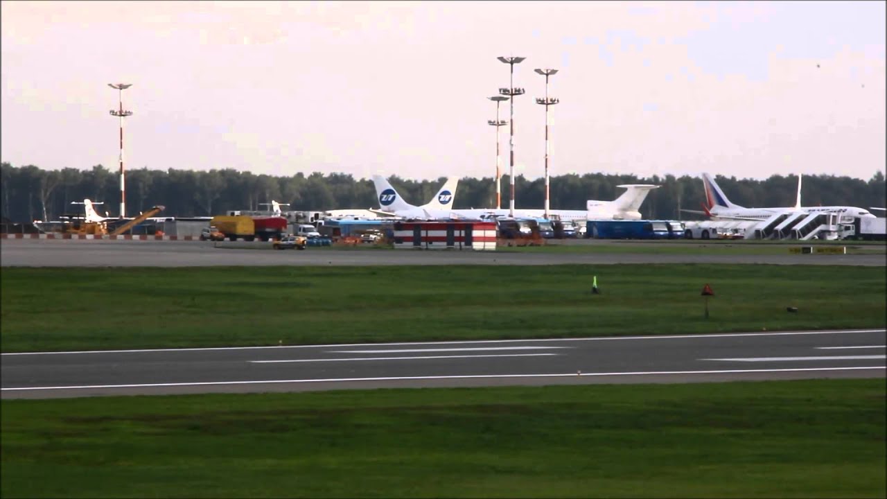 Перрон во Внуково (VKO/UUWW)