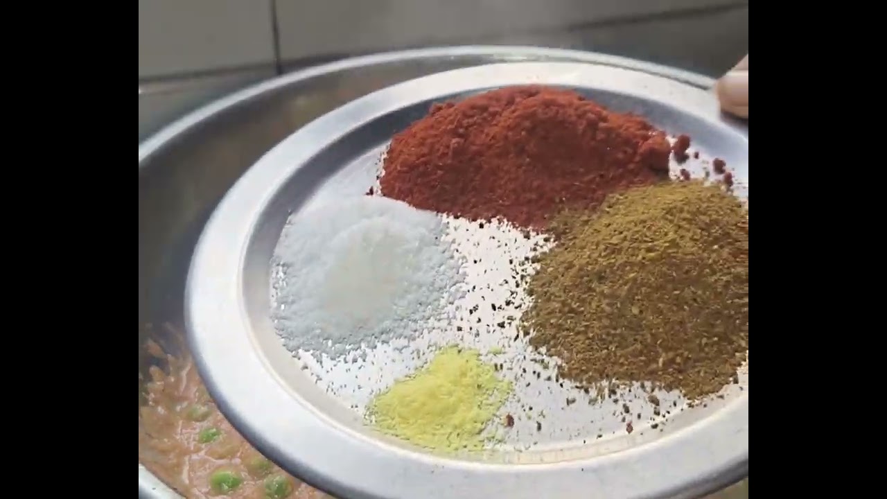 मेथीच्या भाजीचा रेस्टॉरंट पेक्षा भारी पदार्थ बनवा घरच्या घरी#मटार मलई मेथी#अन्नपुर्णा किचन मराठी#