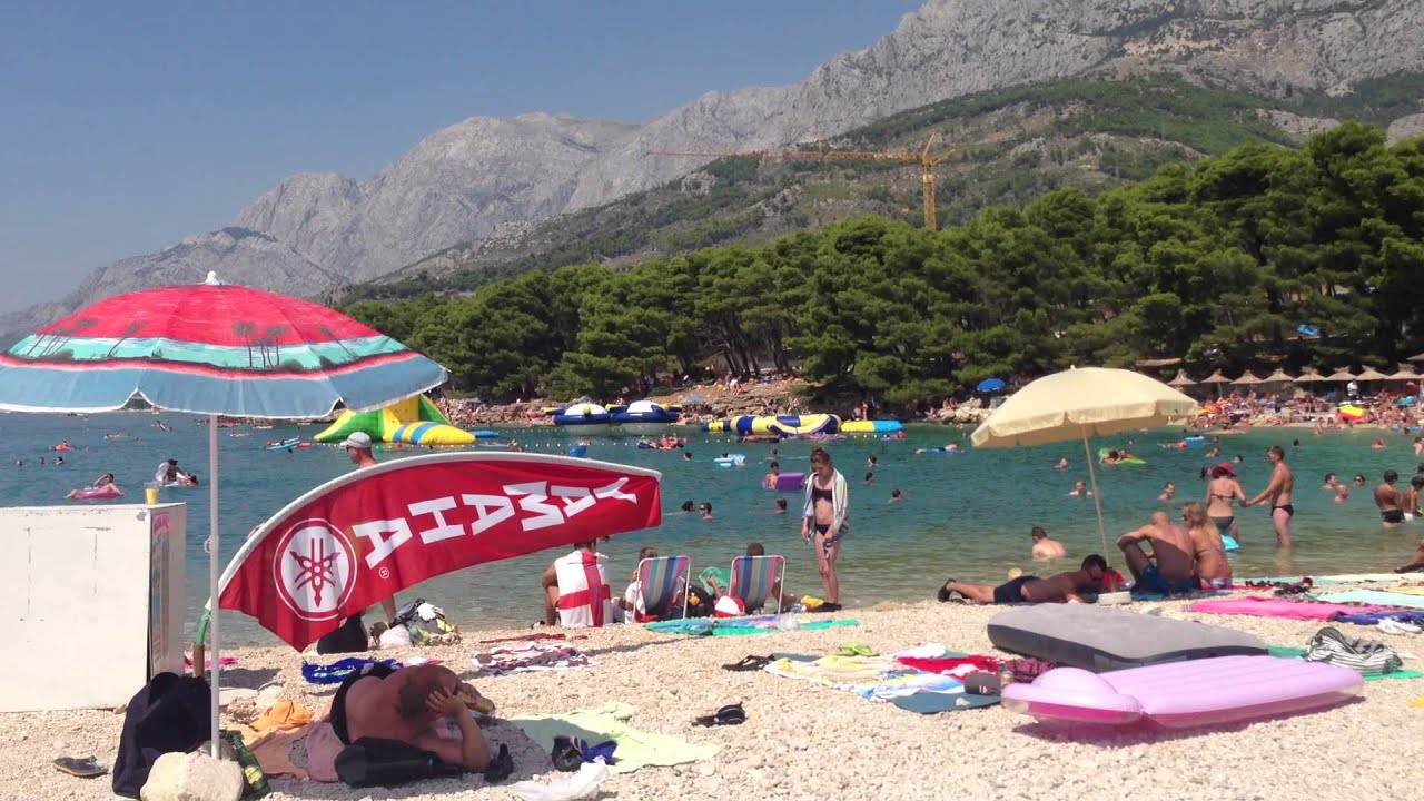Praia de Bilosevac em Makarska - Cro&aacute;cia