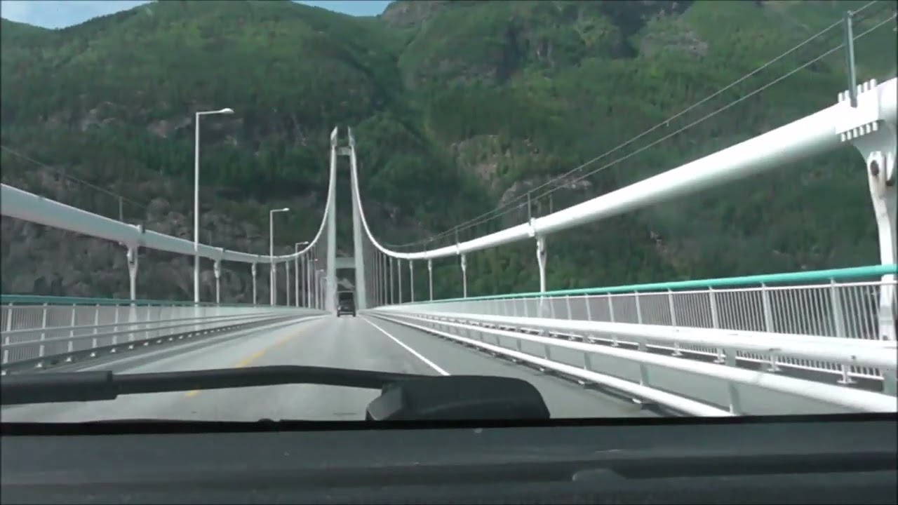 Drive over the Hardanger Bridge -  Fahrt über die Hardangerbrücke