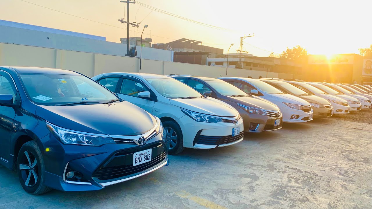Low budget car deals at Khawaja motors Jumah bazar in gujranwala car bazar