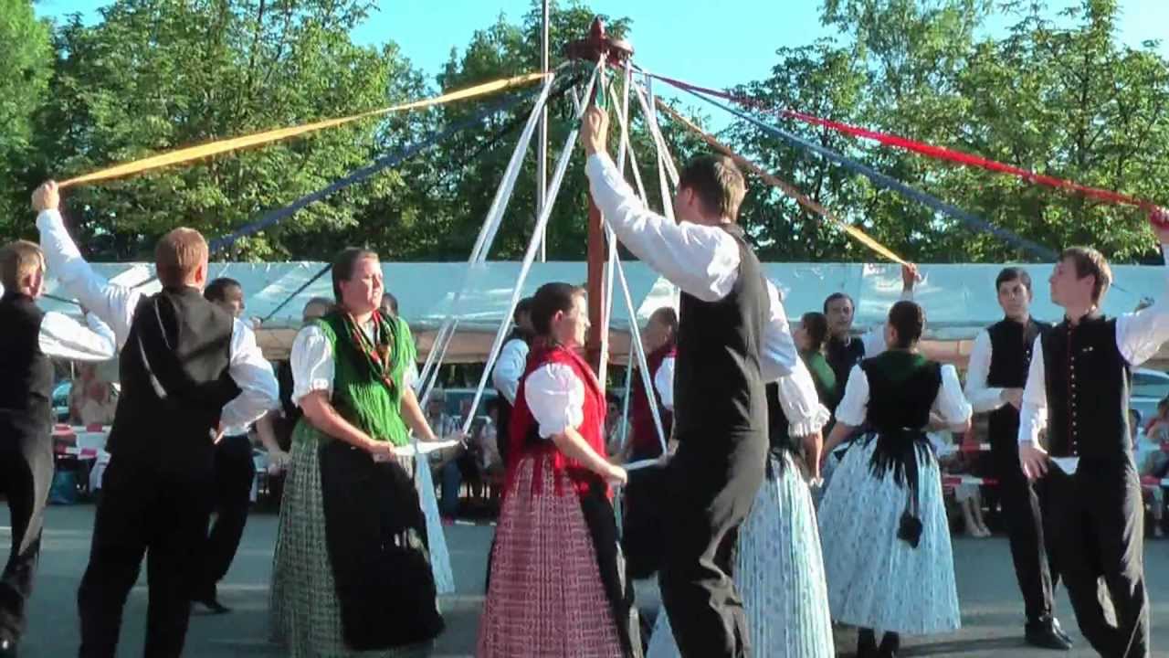 Bändertanz