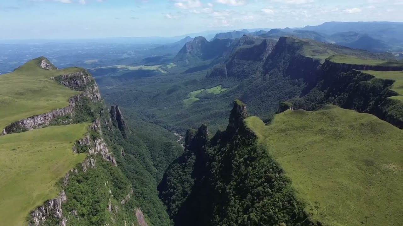 C&acirc;nion Espraiado | Urubici - Drone 4k