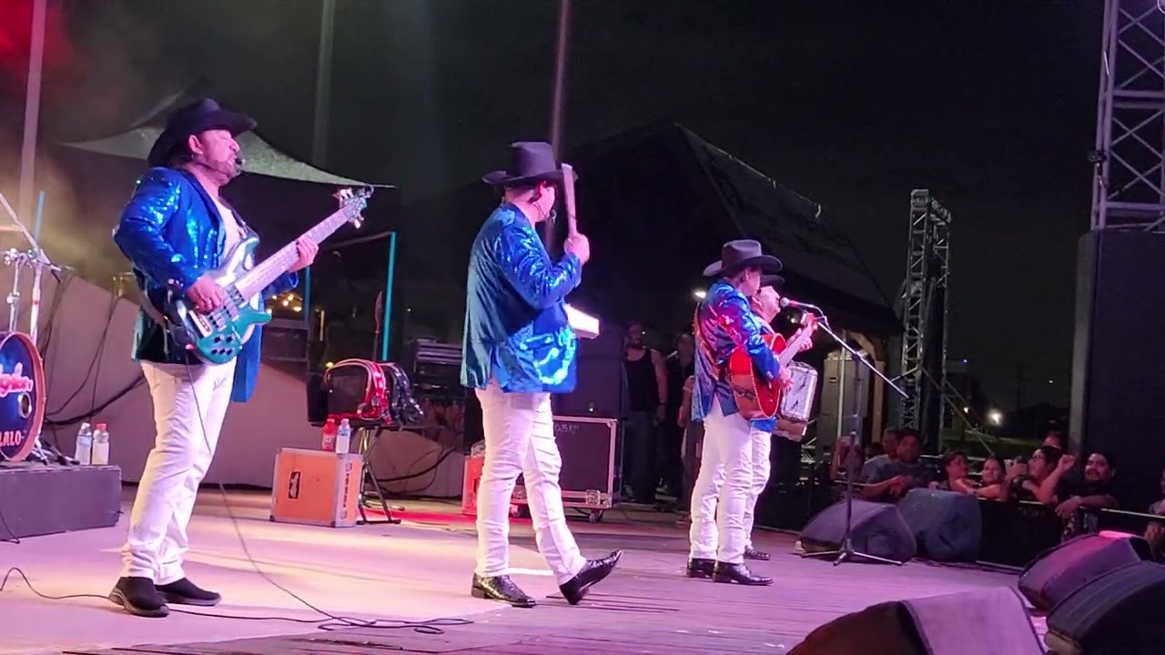 los tigrillos mira que linda es lupe en vivo 2024
