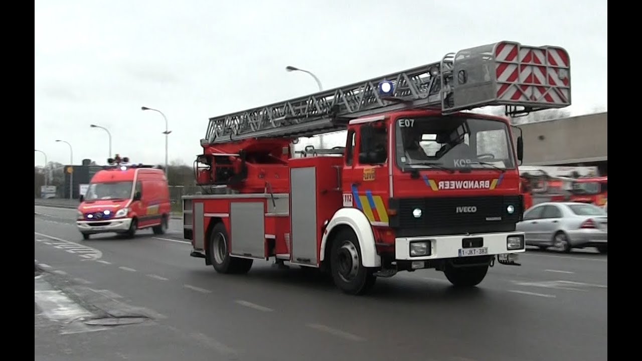 (Kortrijk) Brandweer met E07 + L01 + A03