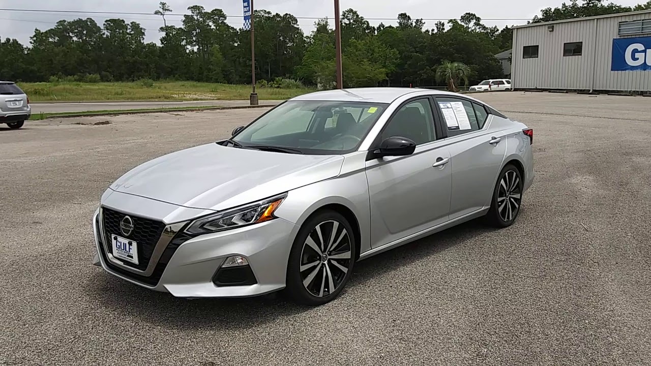 Brilliant Silver Metallic 2019 Nissan Altima 2.5 SR at Gulf Auto Direct