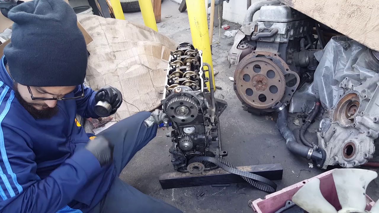 Mazda b2000 b2200 engine tear down ,engine rebuild