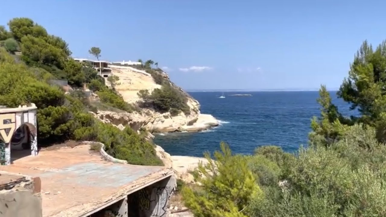 Cala Xada 💛 „Lostplace“  Sol de Mallorca 🇪🇸 ehemaliges „Globo Balear Theater“ 🥳 schöne Gegend 💛