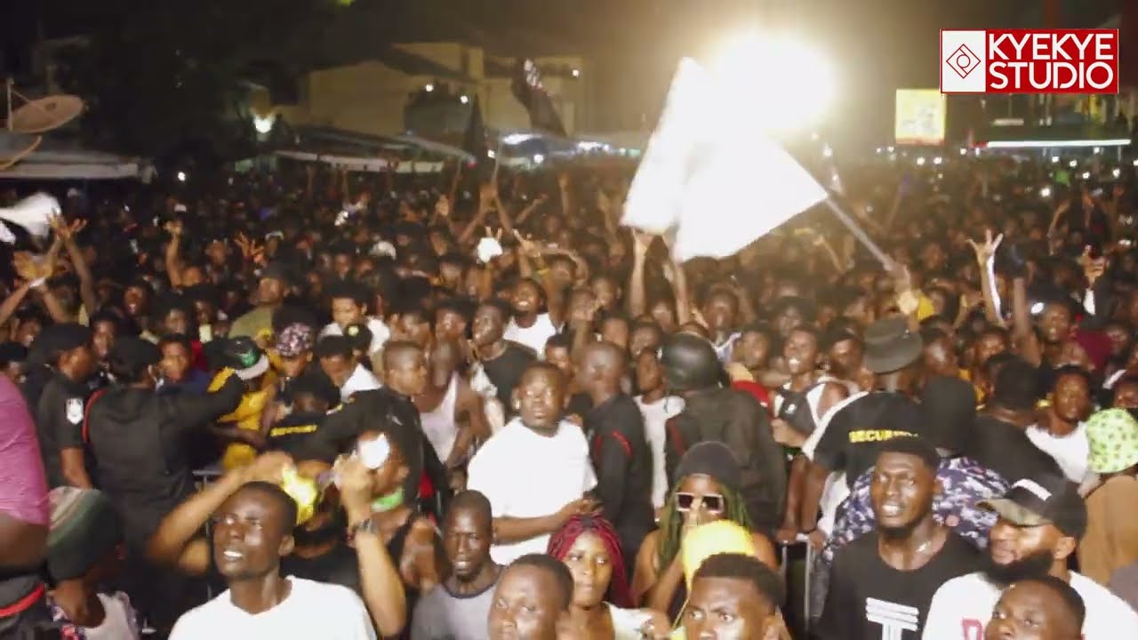 Security couldn't handle Shatta Wale fans. Massive performance at MUSIC IS MY LIFE CONCERT 2024