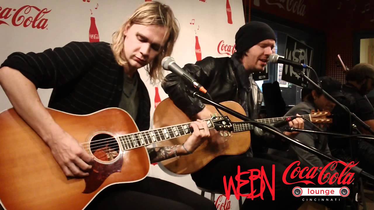 Cavo "Champagne" Live in the Coca Cola Lounge