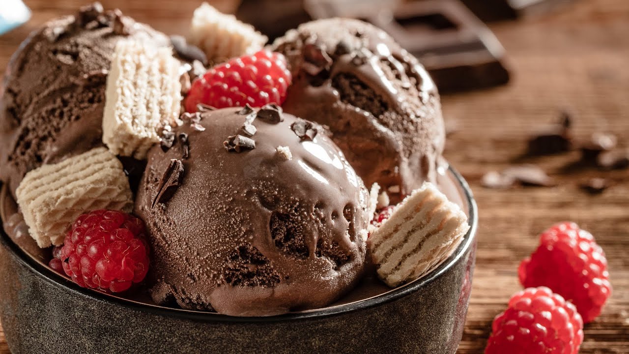 Loacker USA | Snack Hack #3 - Add Loacker Quadratini to your gelato
