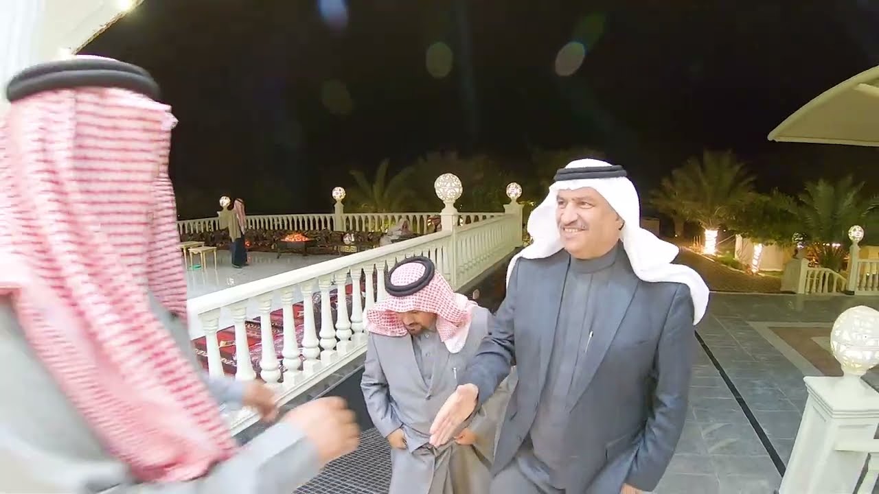 رجل الأعمال فهد بن فالح السويداني   يقيم مأدبة عشاء لرجال الأعمال وعدد من الوجهاء في ضيافته ومحميته