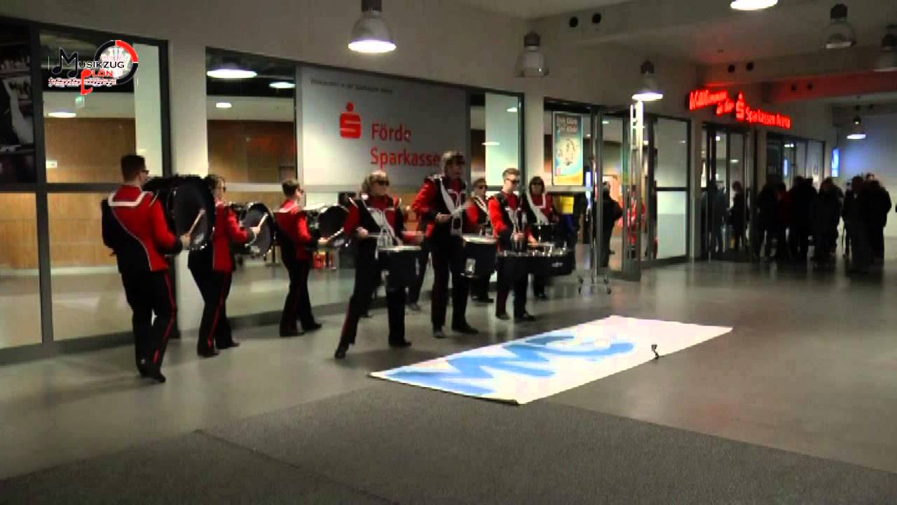Musikzug Pl&ouml;n - Drumline bei Tao