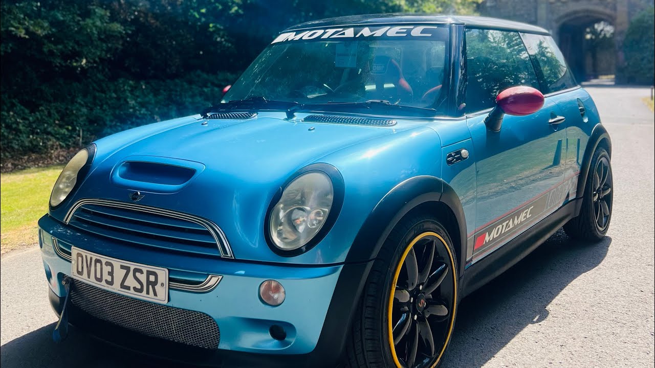 Crazy Fast Mini Cooper S R53 Race Car!