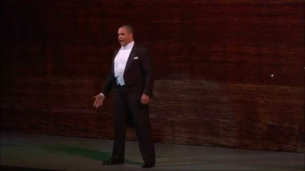 Filip Bandžak sings 