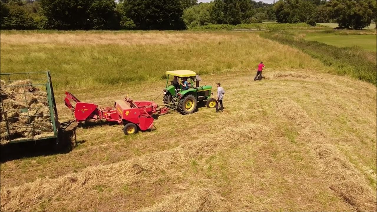Heuernte 2022 - Heu pressen - John Deere 1020 - Welger AP 2