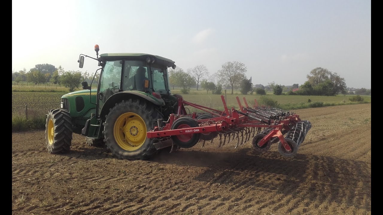 |John Deere 5820 + vibro coltivatore| -preparazione terreno- by CRISS130!!