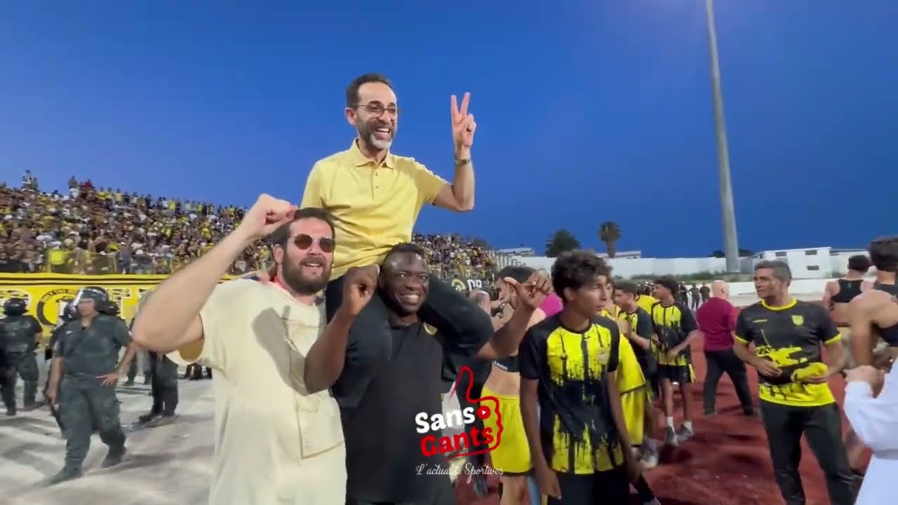 شاهد جنون لاعبي النادي البنزرتي بعد نهاية المباراة أمام الأفريقي والتأهل لنهائي كأس تونس