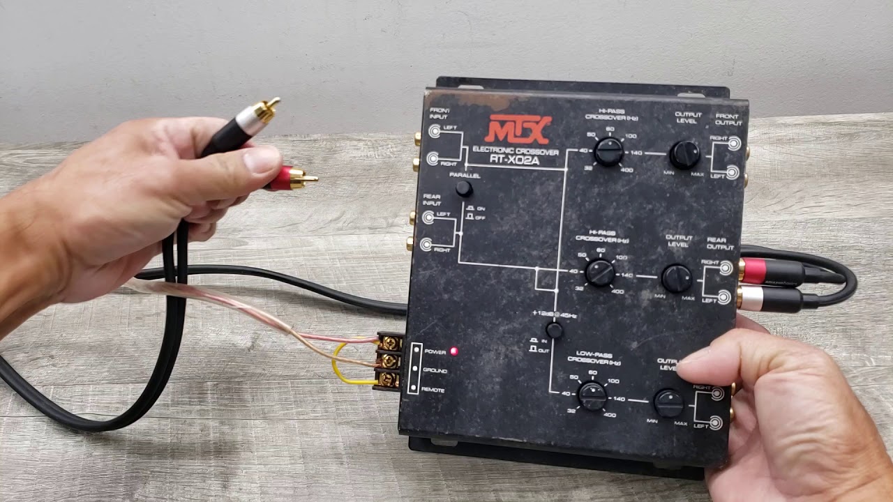 Автомобильный аудиоплеер MTX RT-X02A, 2-полосный электронный кроссовер Old School