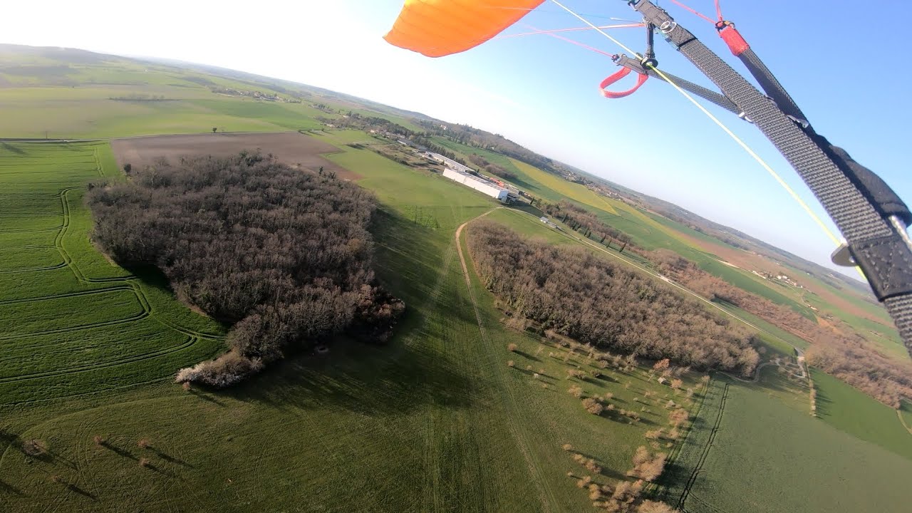 Je decouvre la joie du parapente en treuil c'est fabuleux