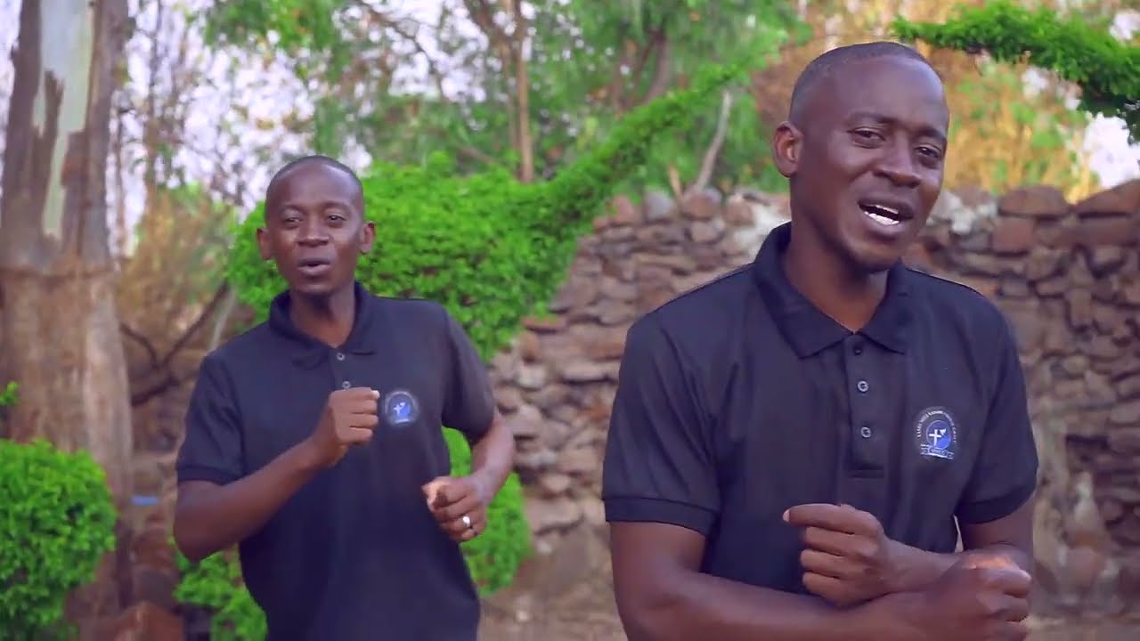 Vashumiri VaIshe Choral Group ~Tenda Kuna Jesu (Official Video)