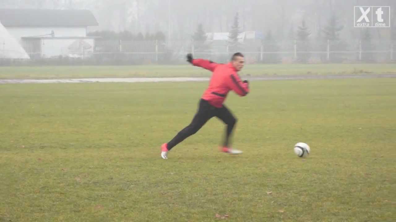 Extra Time: Arkadiusz Milik - przyjęcie piłki ze zmianą kierunku i uderzeniem do bramki