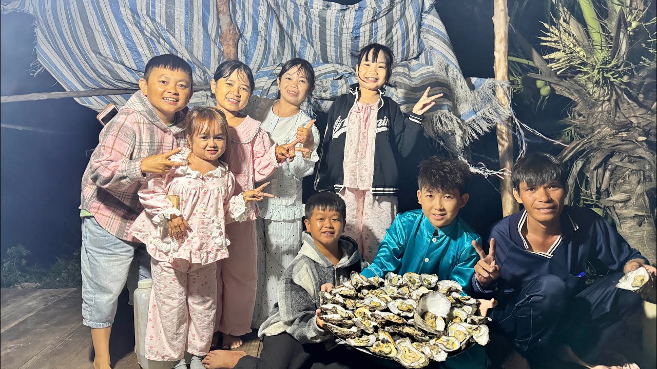 Huy Tí Hon Cùng Các Anh Được Anh Hàng Xóm Mời Qua Ăn Tối – Bữa Cơm Ấm Áp Quá Trời ❤️