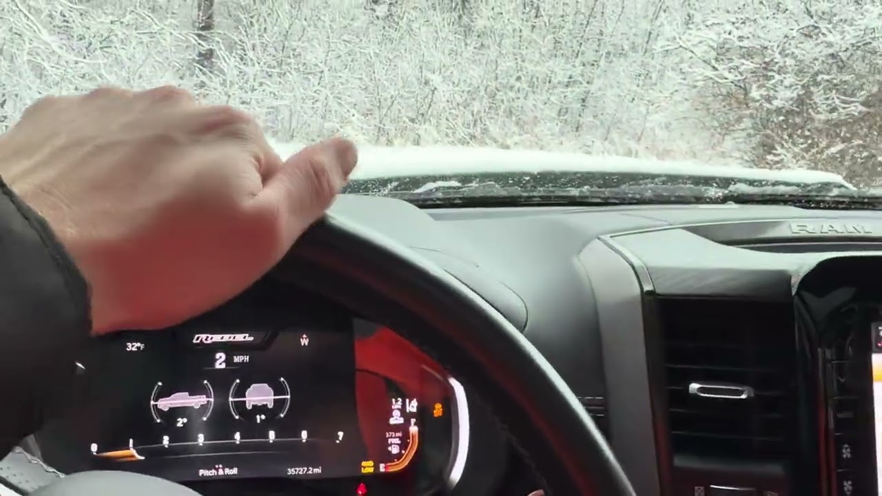 Ram 1500 с использованием системы выбора скорости.
