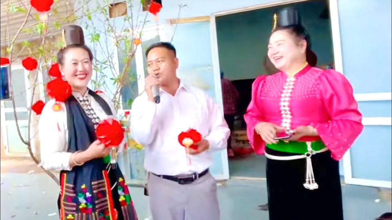 Lò Liên quàng tiếng Xuân quý hát thăm hỏi nhau rất tình cảm và hay lắm tại nhà quàng tiếng 