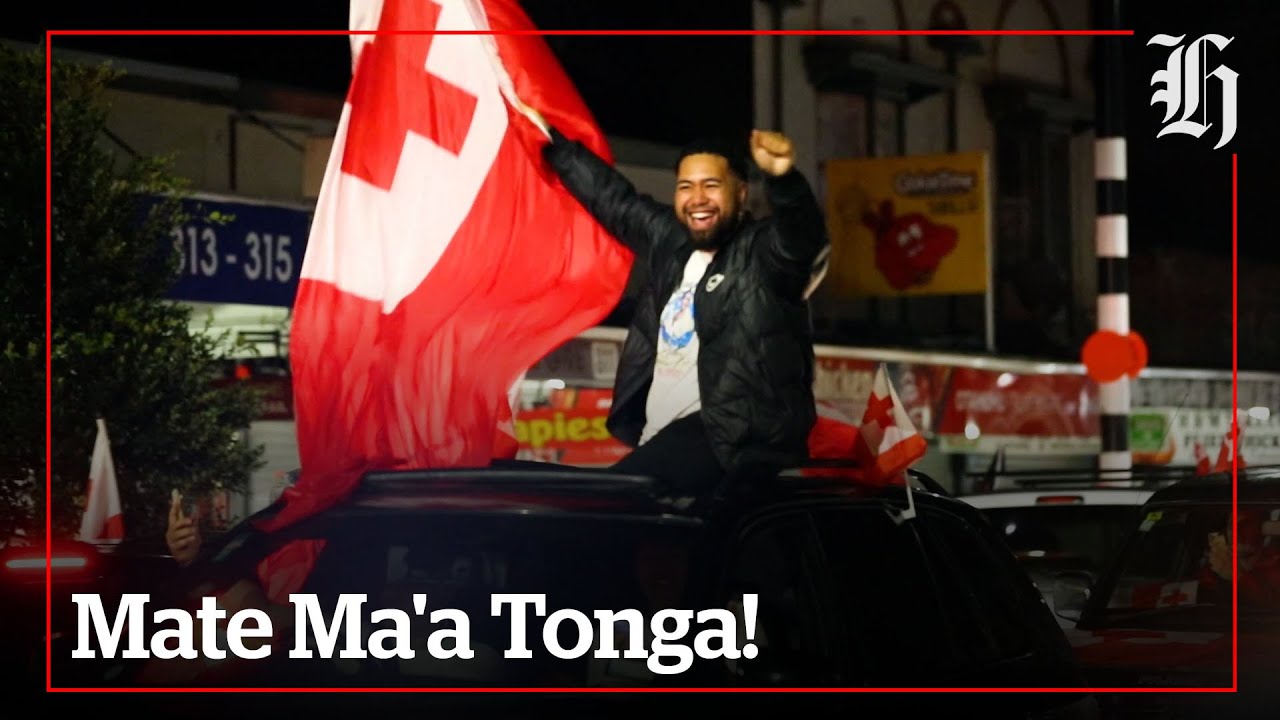 Mate Ma'a Tonga! Fans flood Ōtāhuhu streets | nzherald.co.nz