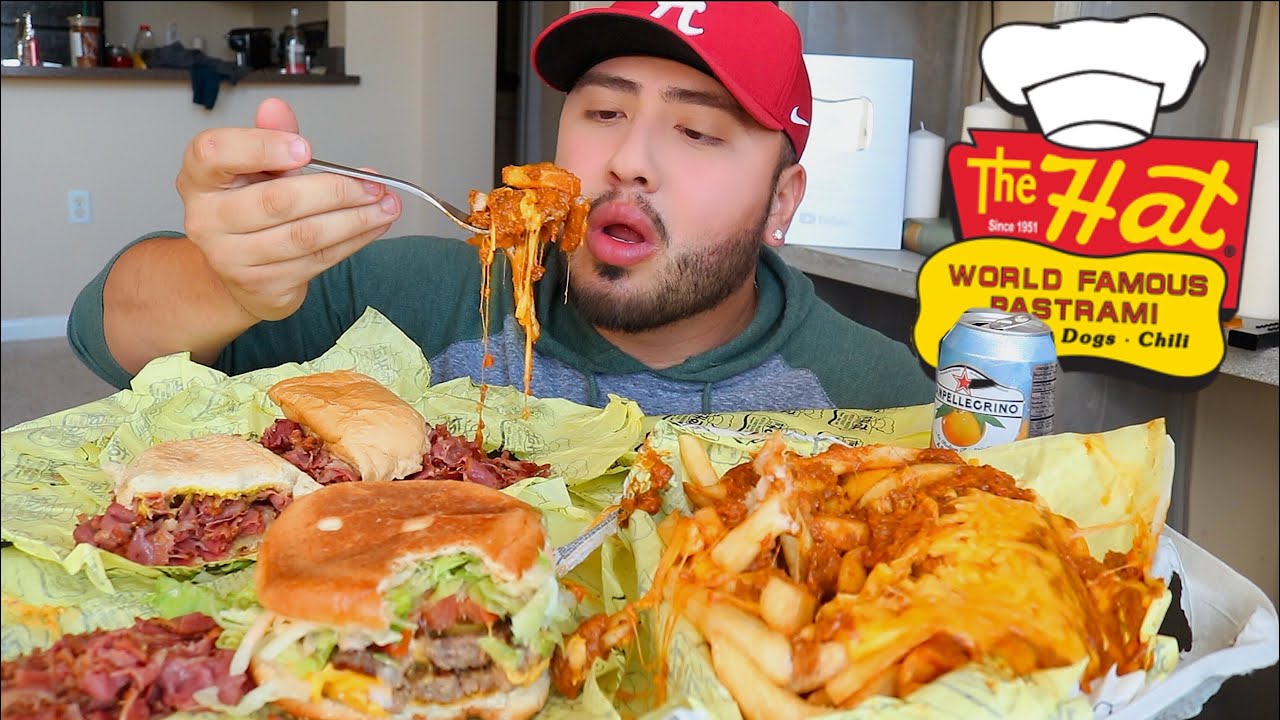 THE HAT MUKBANG Картошка фри с сыром и чили, пастрами