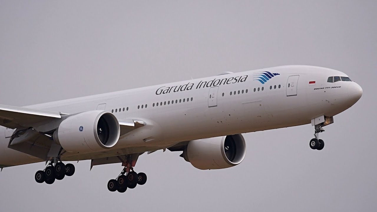 Garuda Indonesia Boeing 777-300ER PK-GIE Landing and Takeoff [NRT/RJAA]
