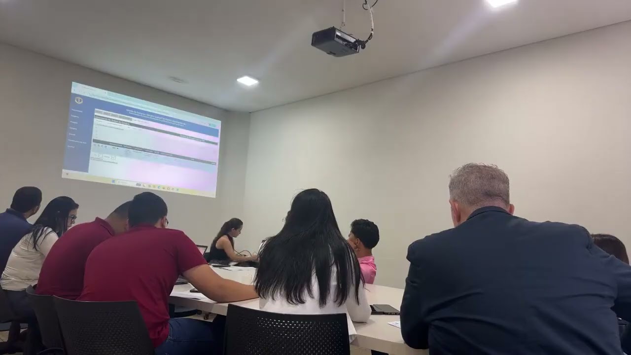 PREGÃO ELETRÔNICO COM REGISTRO DE PREÇOS PARA FUTURA E EVENTUAL CONTRATAÇÃO DE EMPRESA…