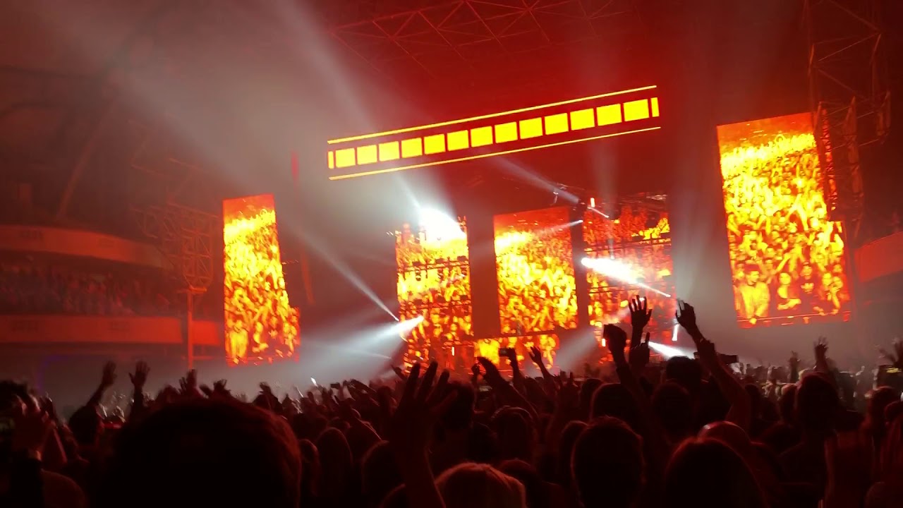 David Guetta & Martin Garrix & Brooks - Like I Do