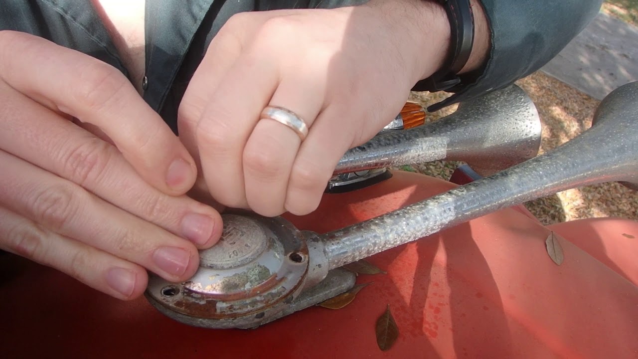 Fixing the Air Horns on the 76 International Firetruck