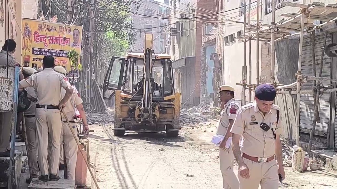 BULDOZER ACTION UTTAM NAGAR DELHI 