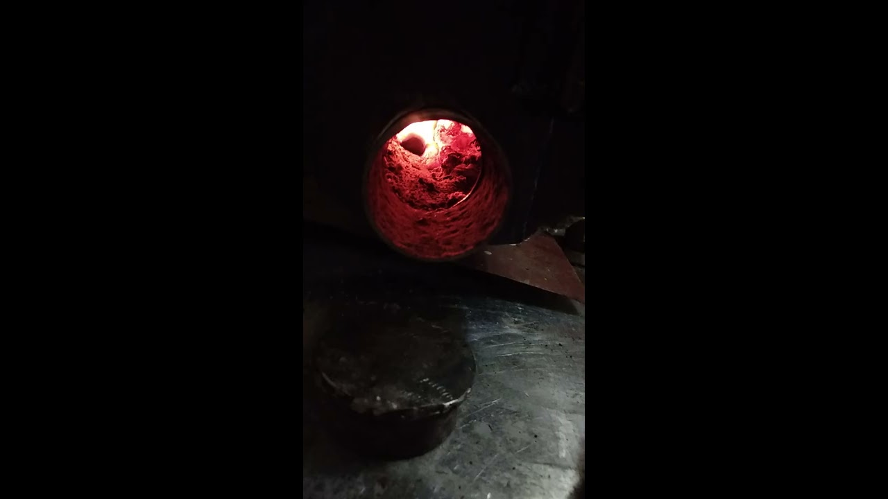 печь с колпаком и тонким дымоходом