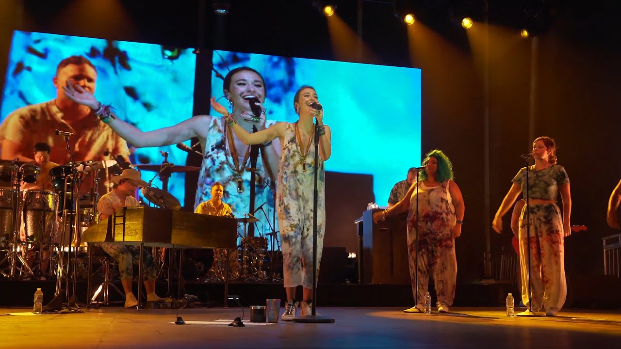 Lauren Daigle - How Can It Be (LIVE From Autumn Nights)
