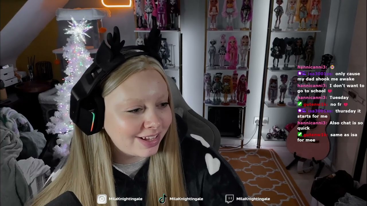 Suprise streammmm - roblox and sims